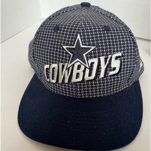 Dallas Cowboys Vintage wool hat. NFL Pro Line